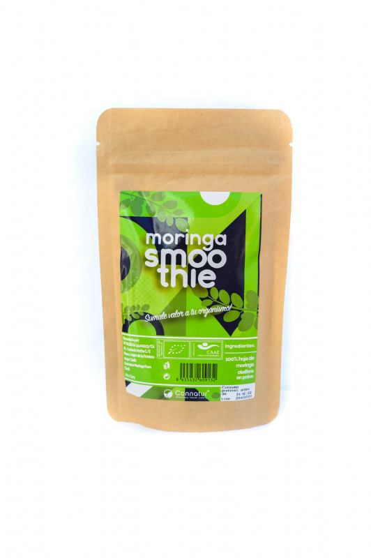 moringa smoothie- hoja de moringa en polvo