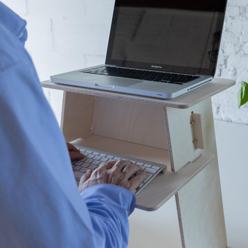 acesorio para trabajar de pie en el escritorio - lescambell